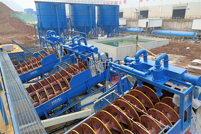 沙包土洗砂生產(chǎn)線如何配置？洗砂機(jī)怎么選？