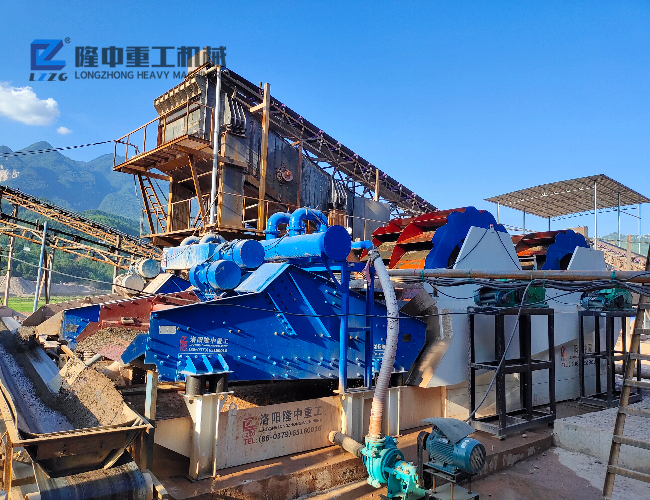 全自動(dòng)水輪洗砂機(jī)報(bào)價(jià) 時(shí)產(chǎn)100噸左右的一